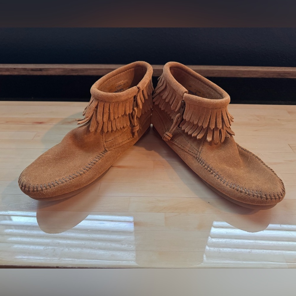 Minnetonka Brown Suede Moccasin Boots